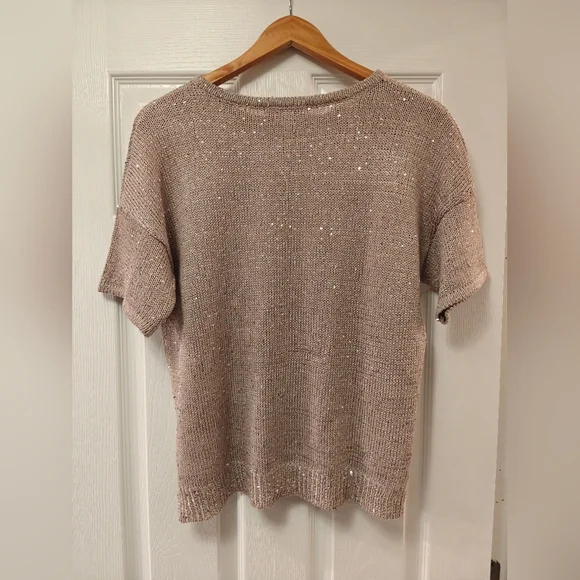 Short sleeve lightweight sequin sweater size Medium - Picture 2 of 9